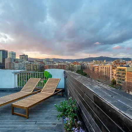 Apartment Amazing 3 Bedroom Penthouse In Plaza Espana Barcelona