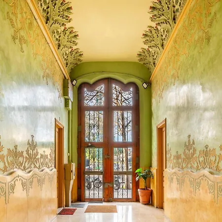 Amazing 3 Bedroom Penthouse In Plaza Espana Apartment