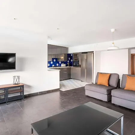 Apartment Amazing 3 Bedroom Penthouse In Plaza Espana *