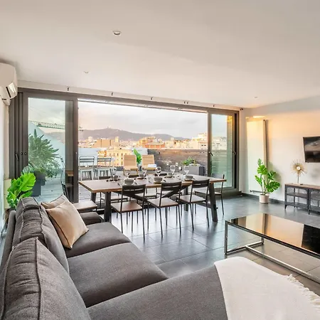 Amazing 3 Bedroom Penthouse In Plaza Espana Barcelona