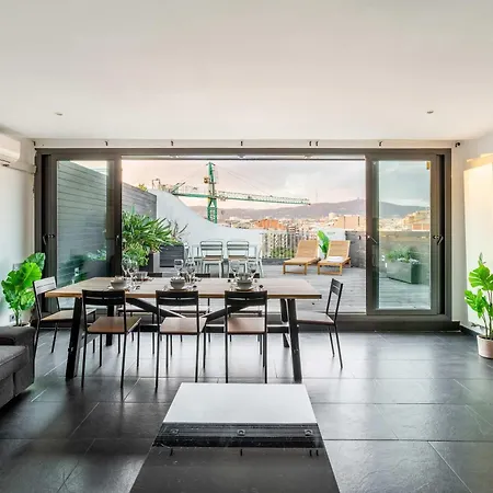 Amazing 3 Bedroom Penthouse In Plaza Espana Apartment *