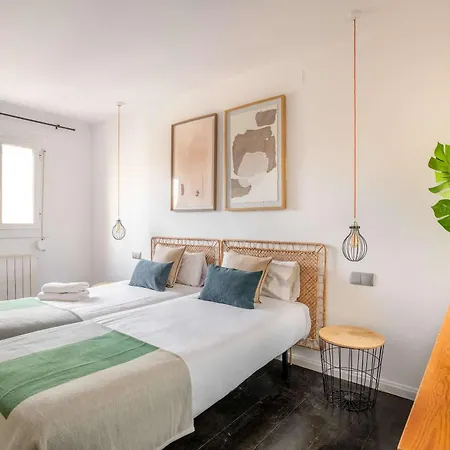 Apartment Amazing 3 Bedroom Penthouse In Plaza Espana Barcelona